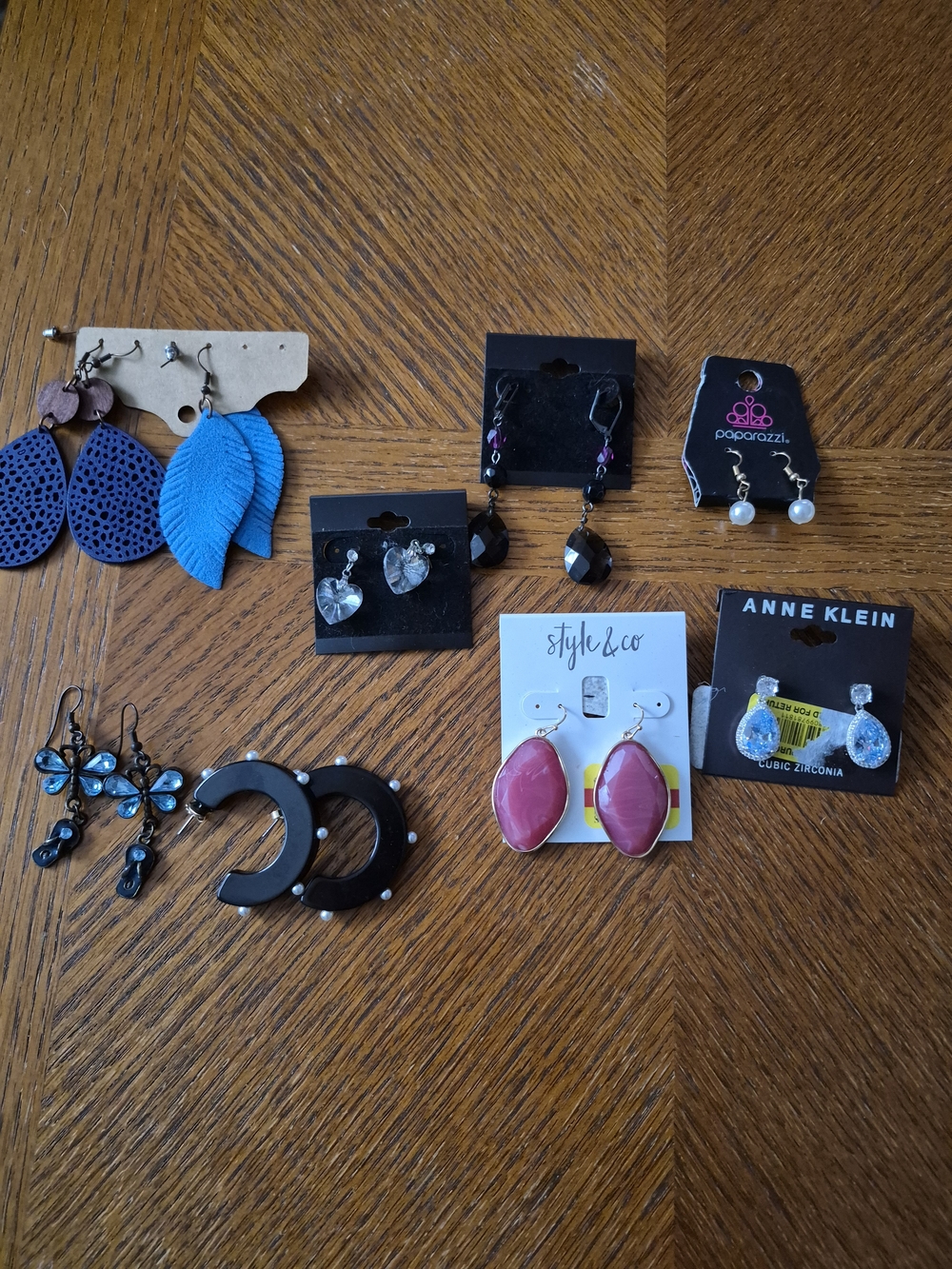 Lot Of Earrings